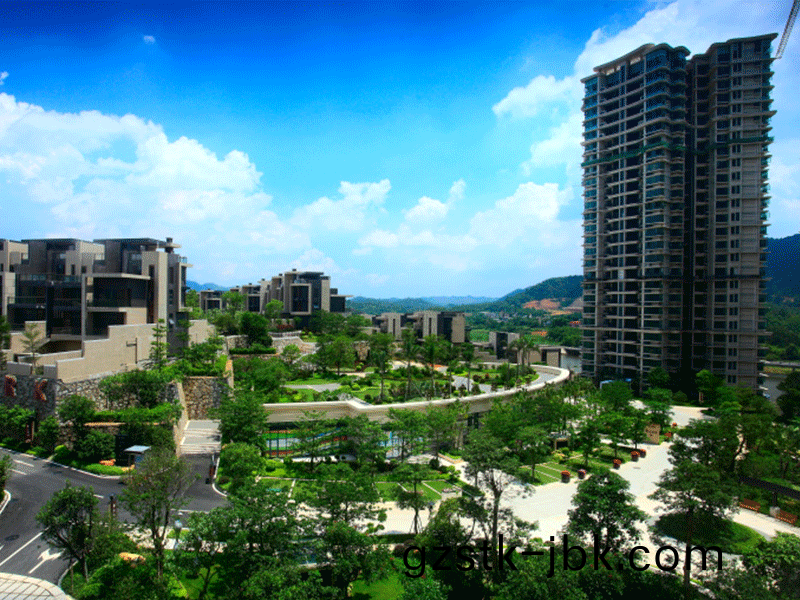 雅(ya)居(ju)樂(le)·白鷺(lu)湖