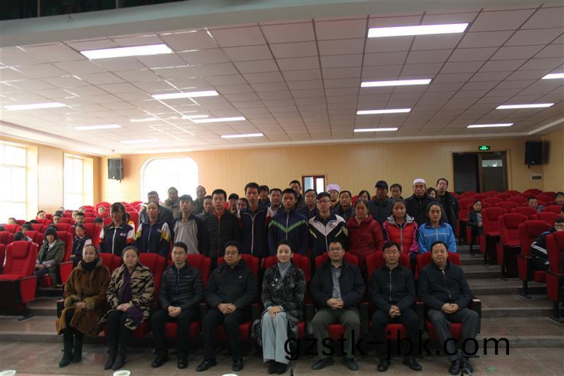 1486724317529285.jpg 師生郃(he)影(ying).jpg