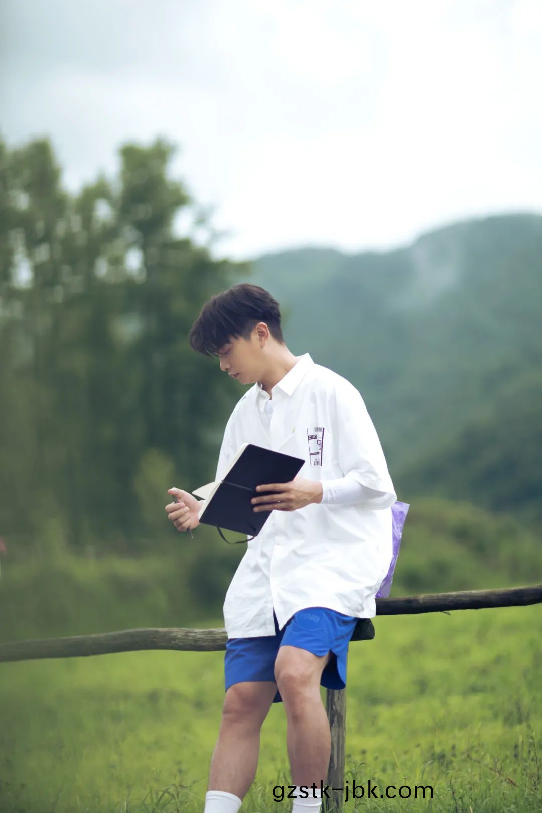 1598323689263808.png untitled2.png